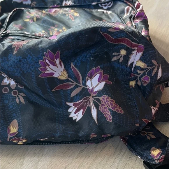💙 Vera Bradley “Garden Dream” packable backpack - Picture 10 of 16
